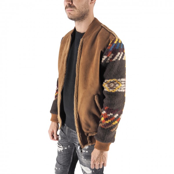 Bomber jacket with contrasting sleeves