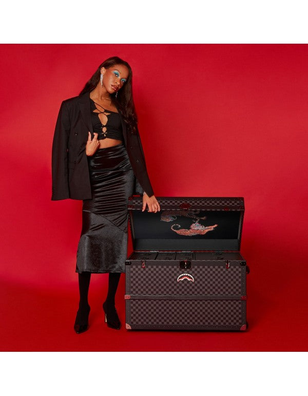 Henny Treasure Fashion Chest