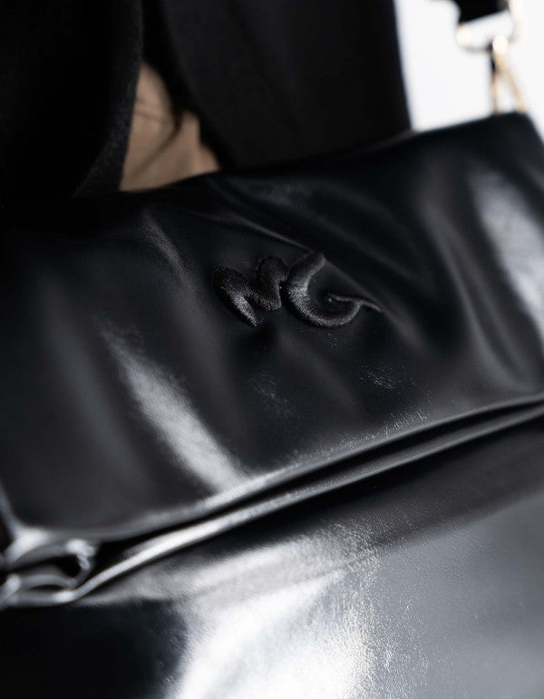 Black Glossy Folded Sac Bag