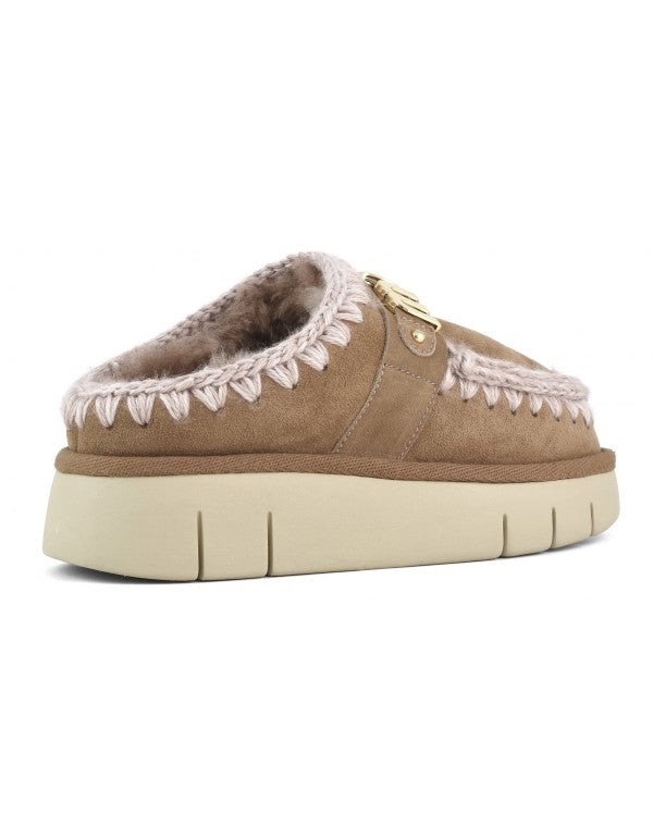 Bounce Clog Metal Logo Pink Brown