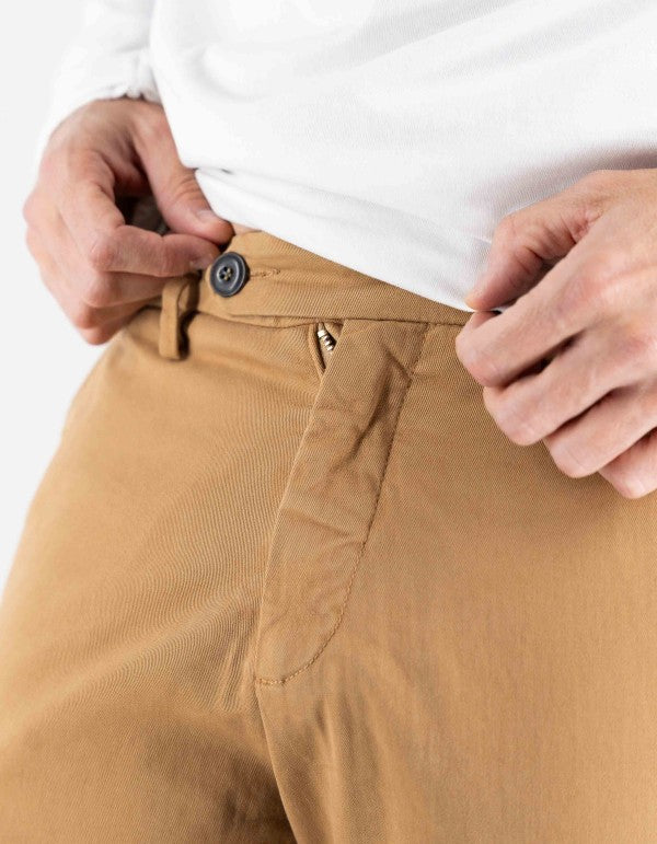 Pantalone Chino Classic Camel 108